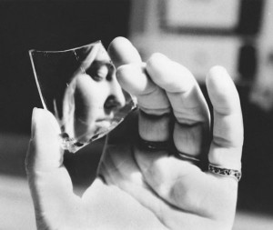 broken_mirror