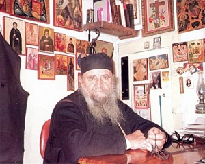 gerontas-haralampos-dionysiatis-komposkini