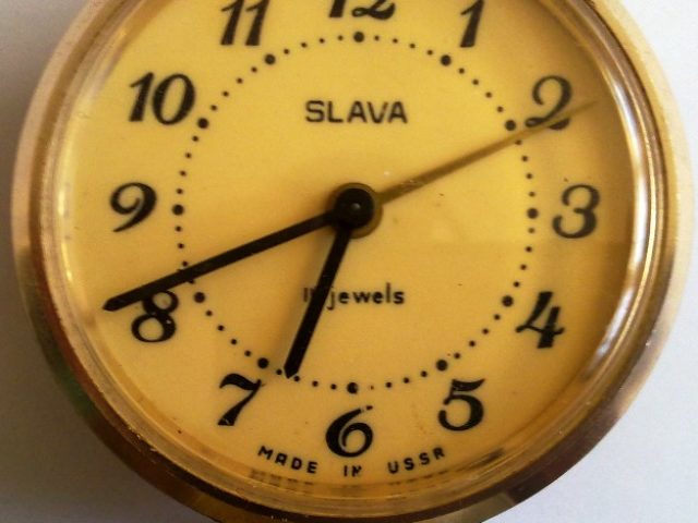 1366145786_499215663_5-vand-ceasuri-de-birou-vechi-De-Vanzare