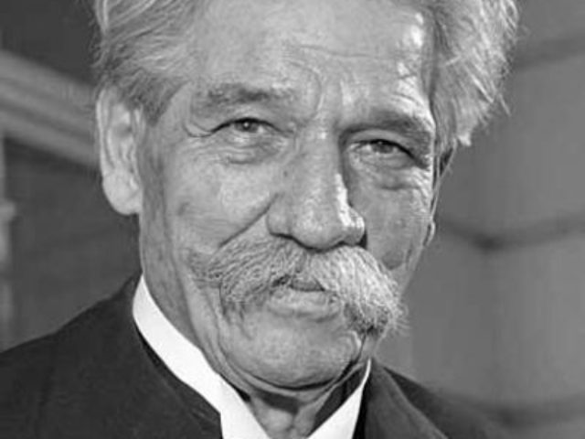 Albert_Schweitzer_1955