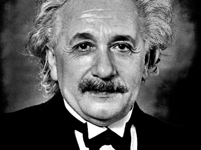 Einstein-formal_portrait-35