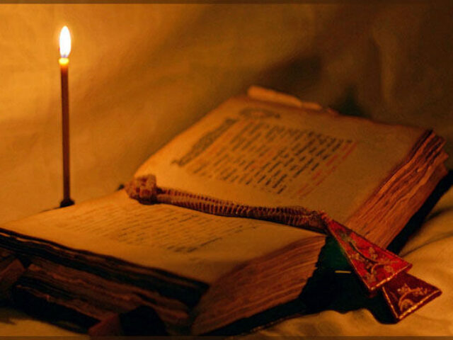 39792976_Kniga_i_svecha