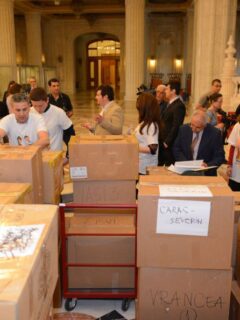 23_Depunere_semnaturi_Coalitia_pentru_Familie_Parlament-16