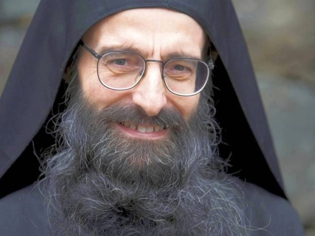 parintele_macarie_simonopetritul_w1330_h2000_q100