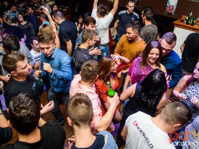 distractie-in-window-pub-11