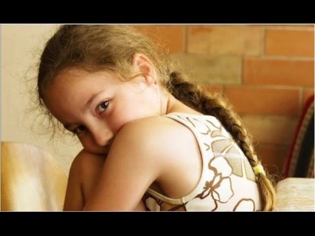 Educația sexuală – Războiul împotriva copilăriei