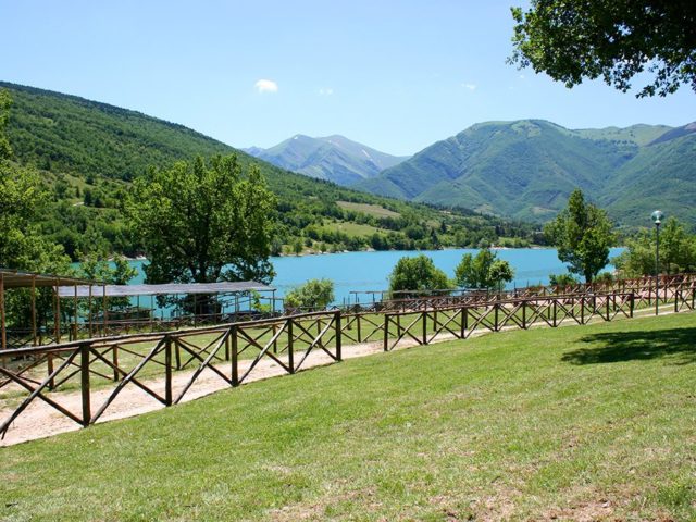 07-interno-camping-natura-lago-di-fiastra-01