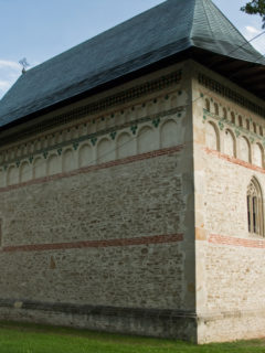 Razboieni-1