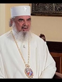 Părintele Patriarh Daniel a oferit un interviu pentru emisiunea Universul credinței a postului public de televiziune cu prilejul împlinirii a zece ani de slujire ca Patriarh al Bisericii Ortodoxe Române. (24 decembrie 2017)