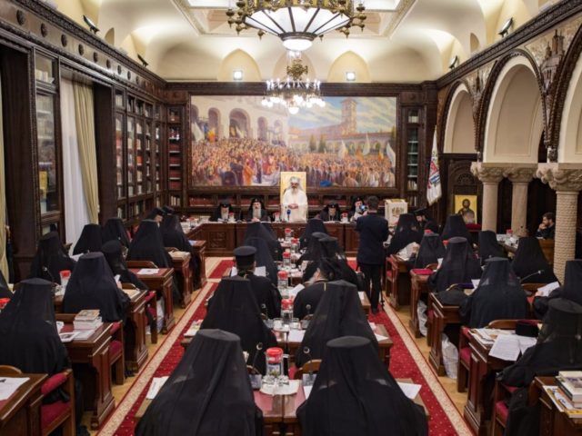 Noi-hotărâri-ale-Sfântului-Sinod-al-Bisericii-Ortodoxe-Române