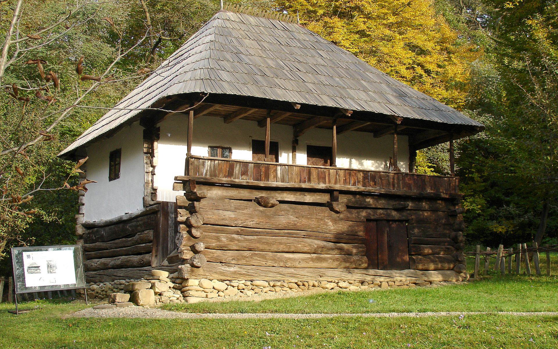 24_-casa-romaneasca-traditionala