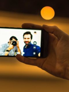 Selfie_with_both_phone_camera_and_DSLR_camera