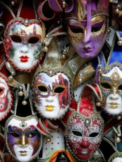 masti-carnaval-1000-900x599