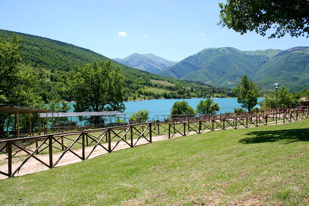 07-interno-camping-natura-lago-di-fiastra-01