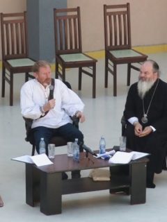 Conferința „Tradiție și modernitate, istorie și prezent pentru tânărul contemporan”