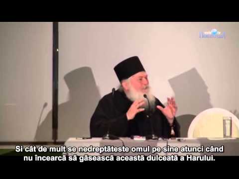 Arhim. Efrem Vatopedinul: „Dacă nu le dăm copiilor noștri pe Hristos, studiile nu le folosesc.”